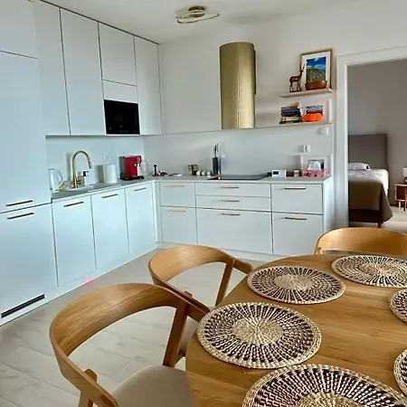 Sunny Slope Apartment