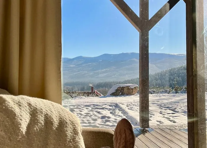 Sunny Slope Apartment *