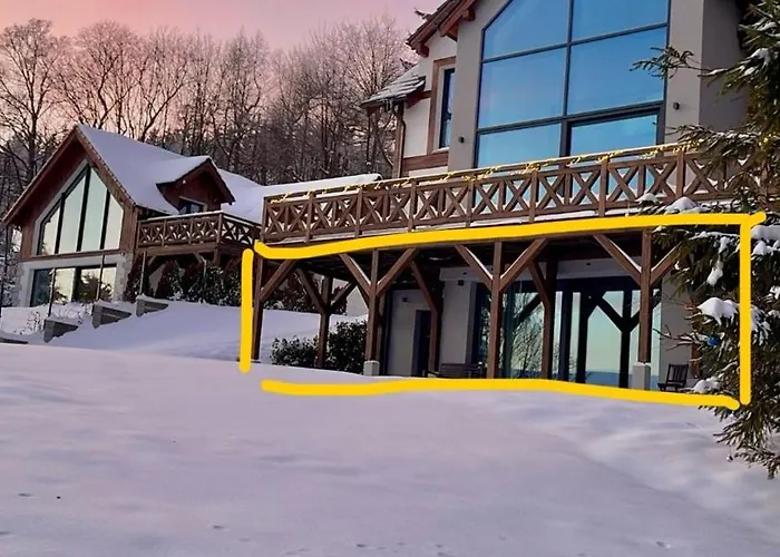 Sunny Slope Apartment *